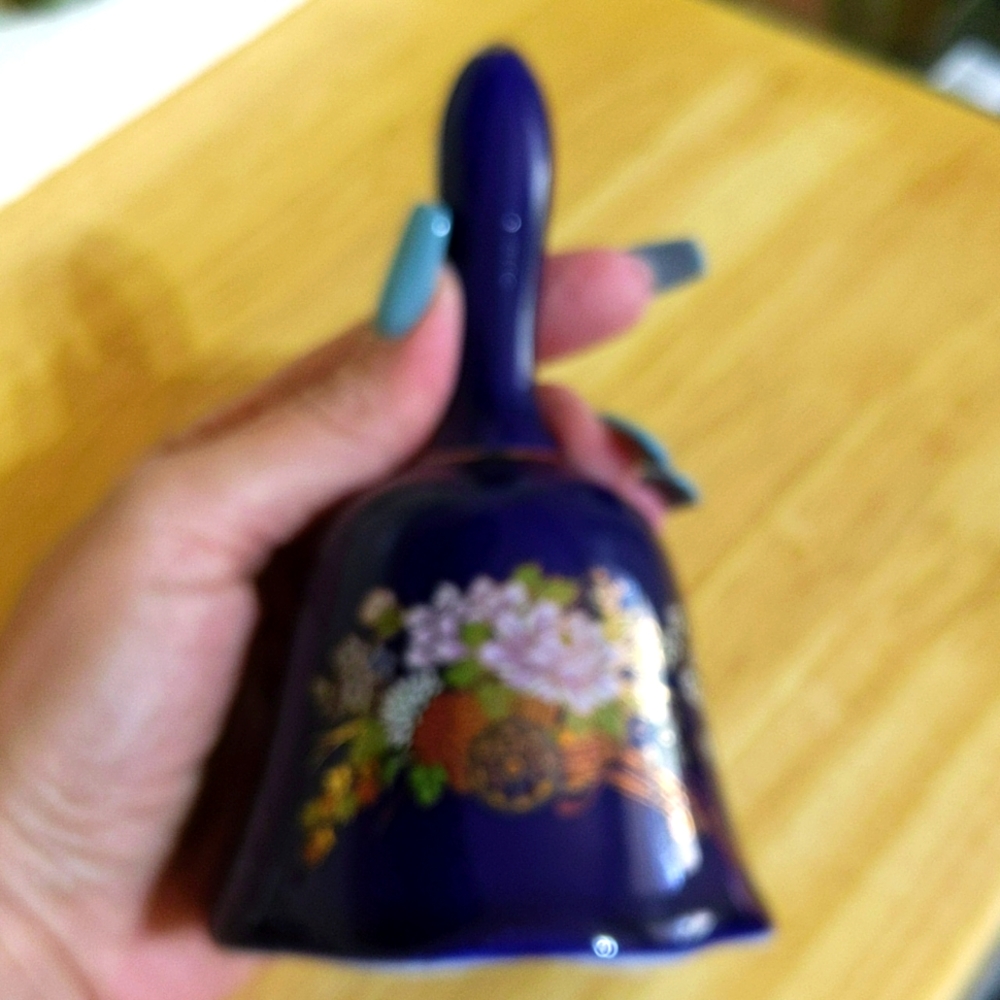 Colbolt blue vintage bell